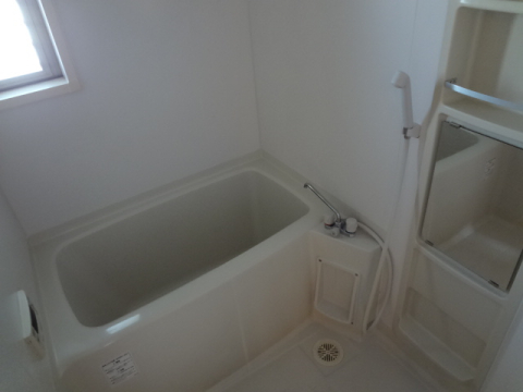 バス・シャワールーム　※室内写真は他号室内装写真です。