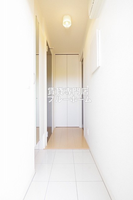 玄関　きれいな玄関スペース！