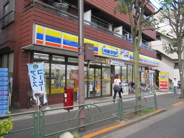 コンビニ　ミニストップ（コンビニ）まで210m