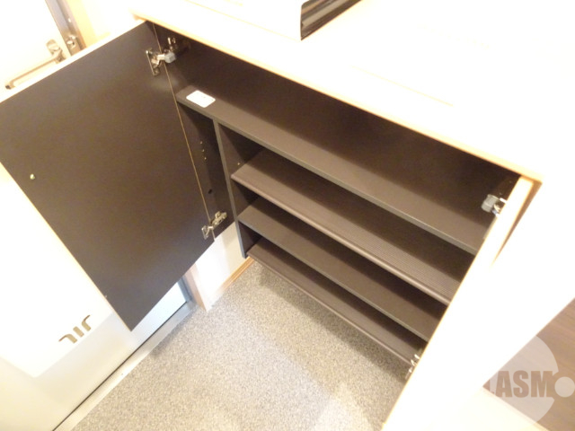 玄関　シューズボックスあり♪