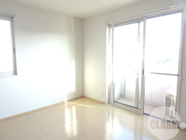 居室・リビング　明るいお部屋です♪