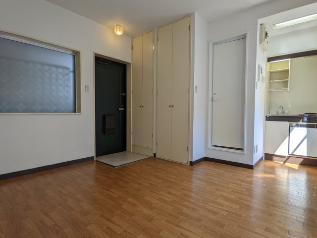 居室・リビング　ゆったりとした居間です