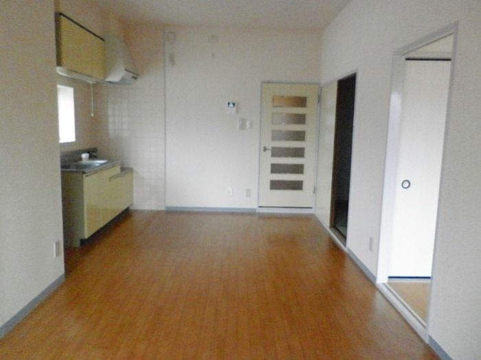 居室・リビング　※別号室参考写真です