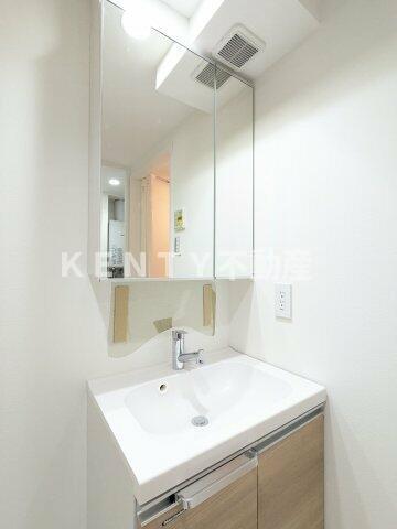 洗面設備　使いやすい洗面所です