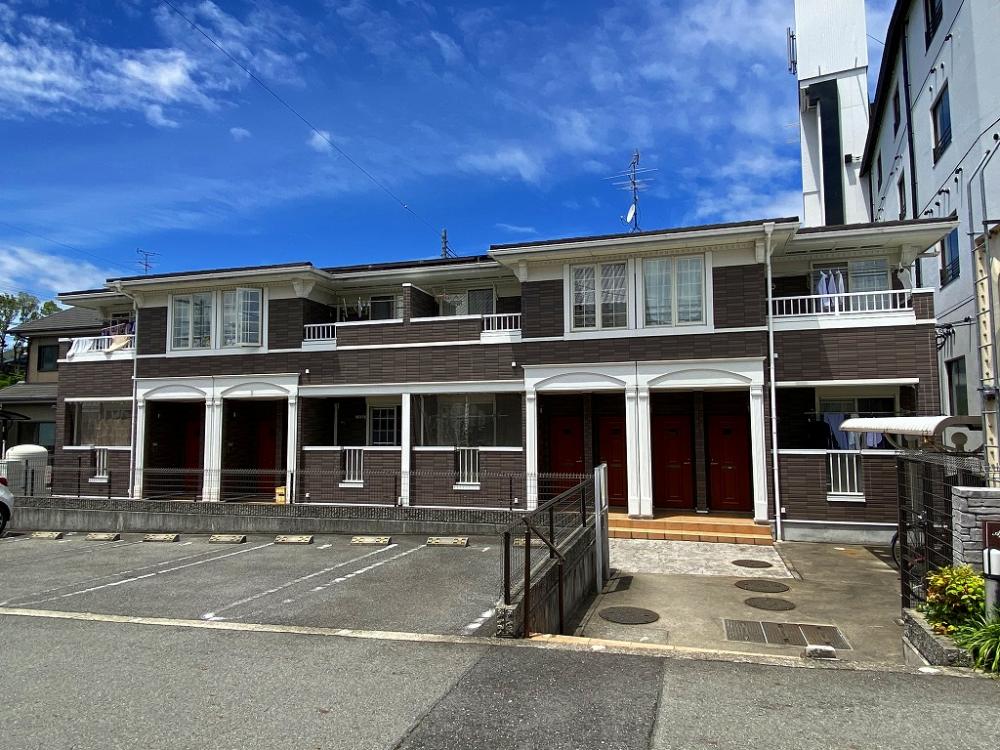 建物外観　★オシャレで落ち着いた雰囲気の外観★