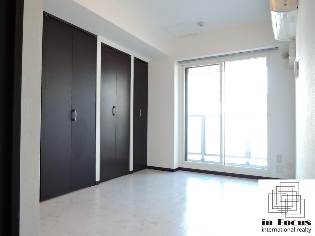 居室・リビング　エアコン付きで暑い夏も快適です