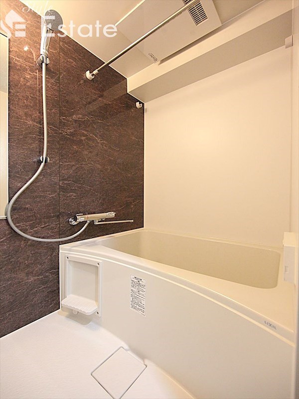 バス・シャワールーム　バスルーム