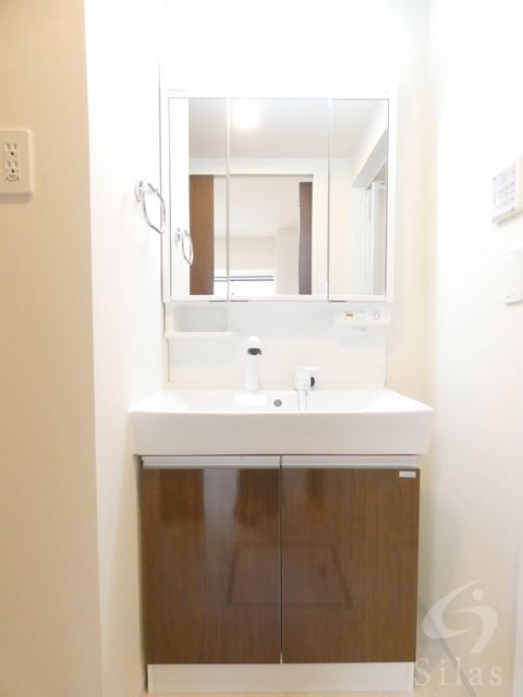 洗面設備　同仕様