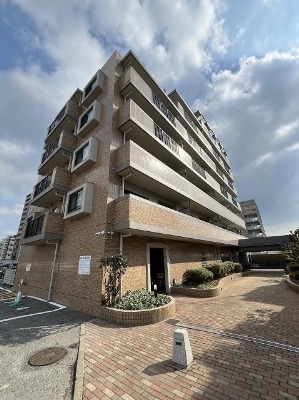 建物外観　日当たり良好の人気マンションです！