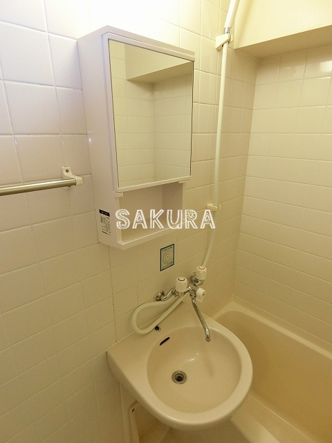 洗面設備　身支度に欠かせない洗面台♪