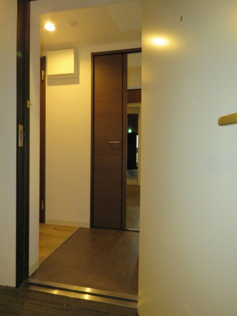 玄関　※別号室参考画像