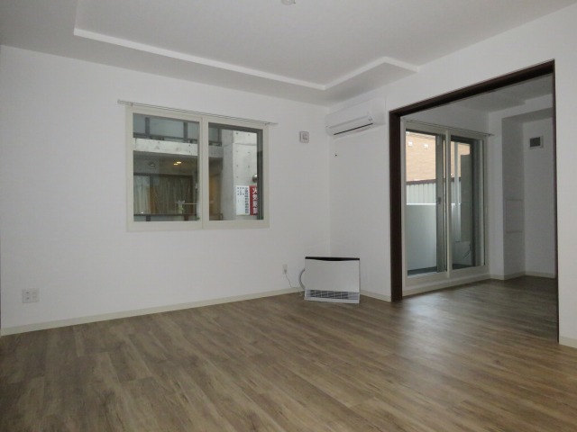 居室・リビング　※別号室参考画像