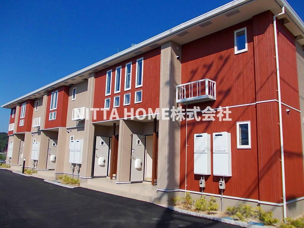 建物外観　駅から徒歩5分の立地！インターネット使用料無料です☆