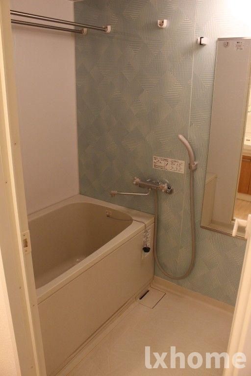 バス・シャワールーム　ゆったり過ごせるお風呂です