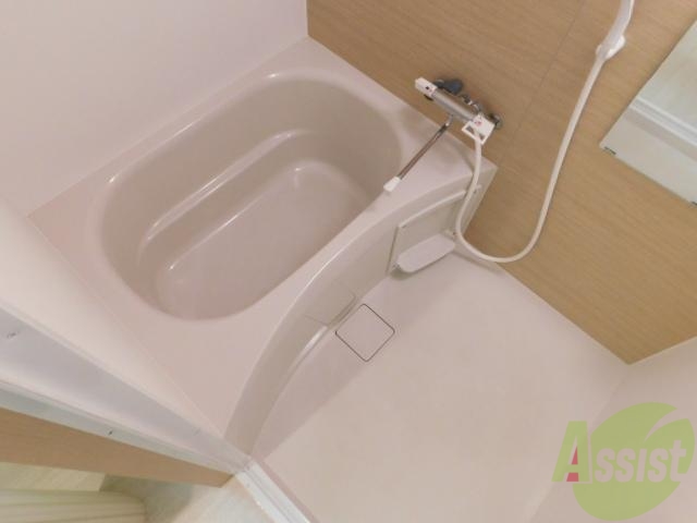 バス・シャワールーム　綺麗な浴室です。