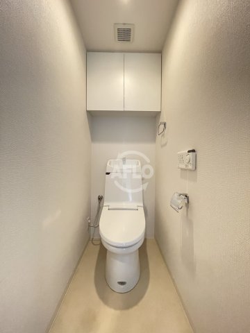 トイレ　エステムコート南堀江IIレアリス　トイレ