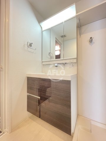 洗面設備　エステムコート南堀江IIレアリス 　洗面化粧台