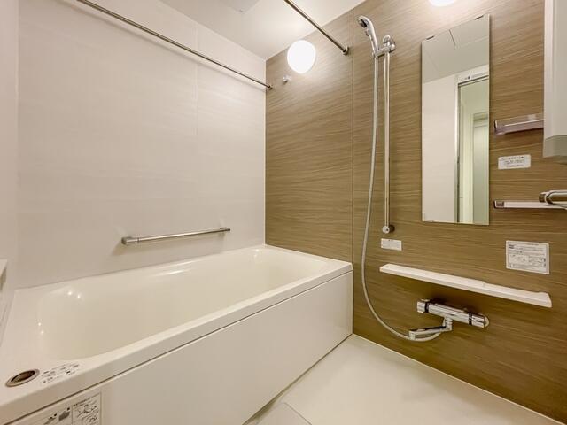 バス・シャワールーム　※写真は同タイプ住戸です。