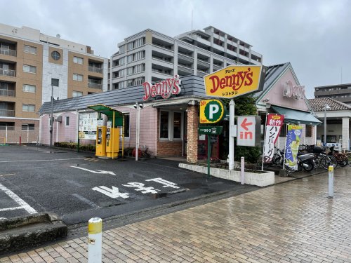 飲食店　デニーズ横浜都筑店（飲食店）まで1762m