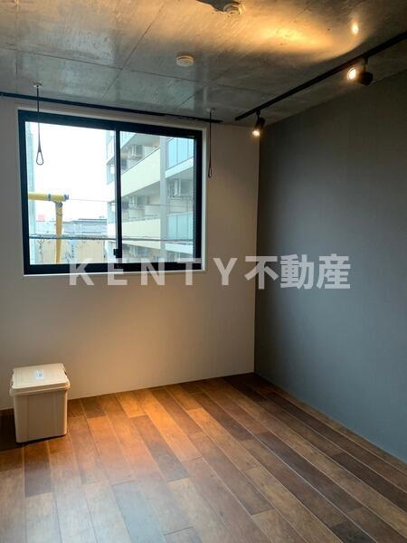 その他部屋・スペース　落ち着いて過ごせるお部屋なので、寝室にいかがでしょうか