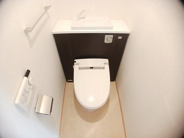 トイレ　トイレもきれいです