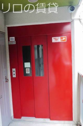 その他設備　エレベーター付き