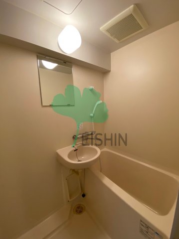 バス・シャワールーム　清潔感のある浴室です！