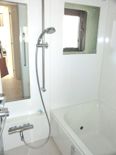 バス・シャワールーム　バス※別部屋参考写真