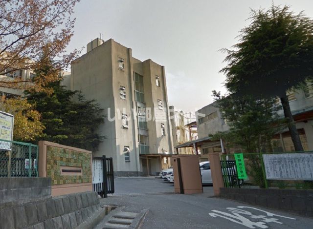 小学校　松戸市立上本郷第二小学校（小学校）まで525m