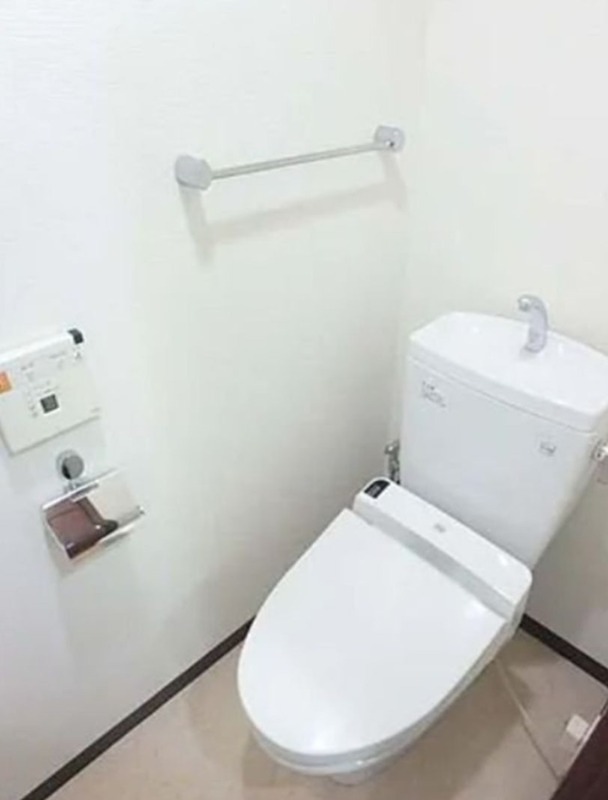 トイレ　※同仕様写真