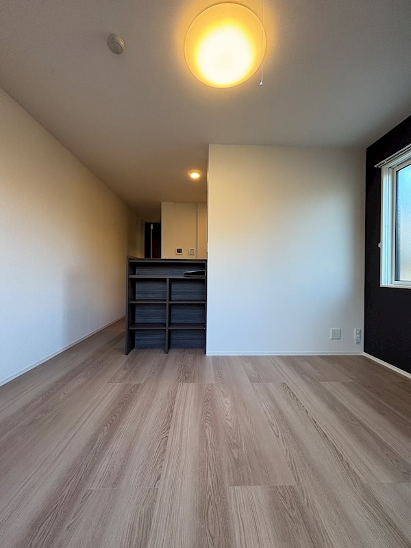 居室・リビング　※別号室の写真です。