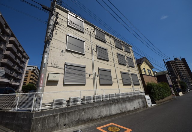 建物外観　～日当たりサンサンっ、青い空っ～