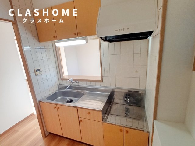 キッチン　同物件の別部屋になります。