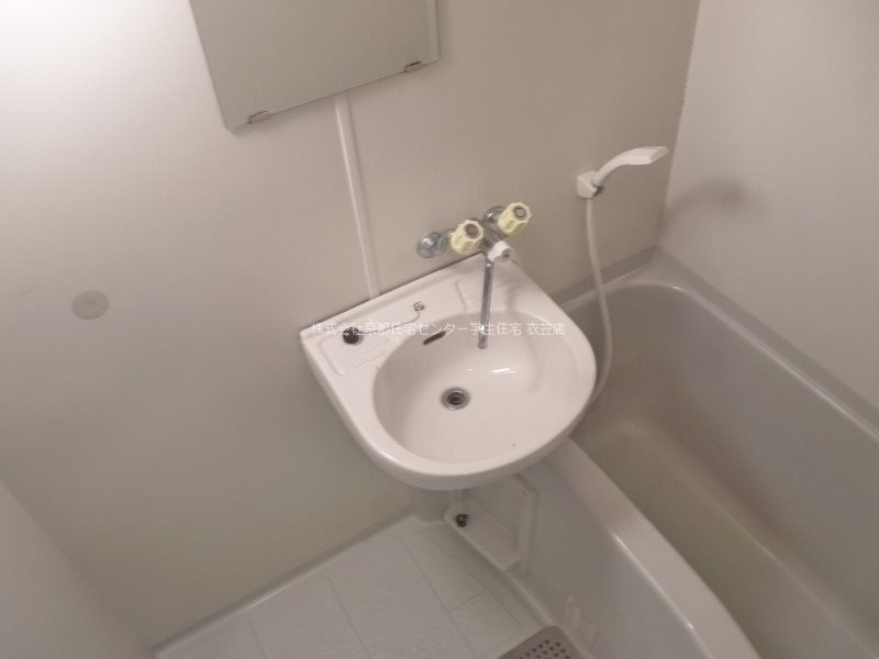 バス・シャワールーム　同マンション別部屋