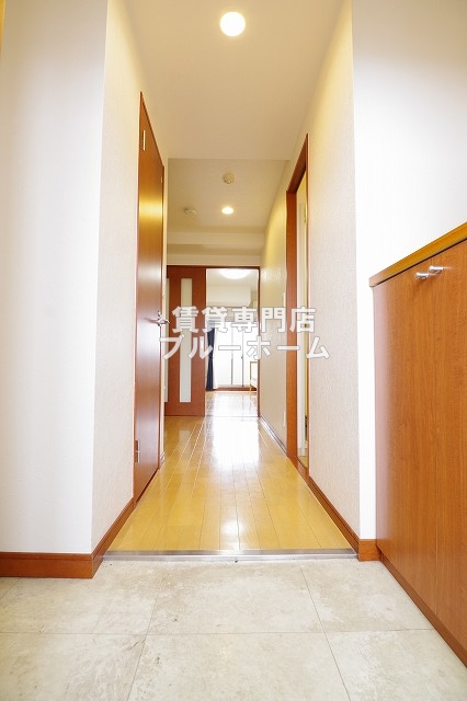 玄関　奥行たっぷりの玄関！