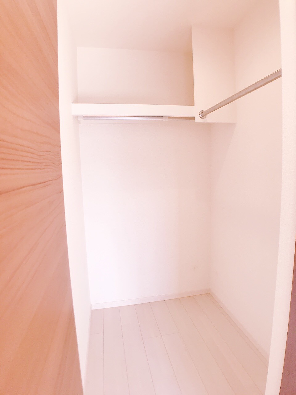 収納　ガッツリと収納出来るウォークインクローゼット