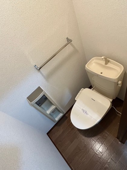 トイレ　※別部屋の写真です