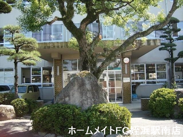 中学校　金武中学校（中学校）まで1934m