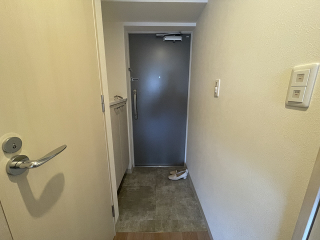 玄関　収納もある玄関です