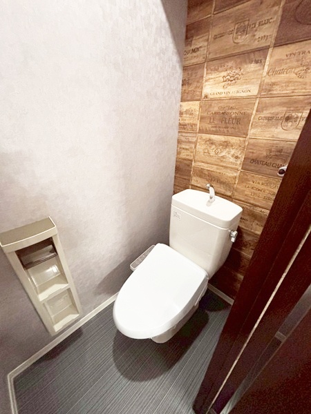 トイレ　※写真は他号室です