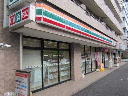 コンビニ　セブンイレブン 杉並堀ノ内2丁目店（コンビニ）まで214m