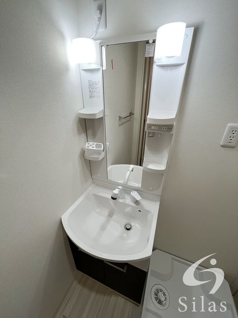 洗面設備　同仕様