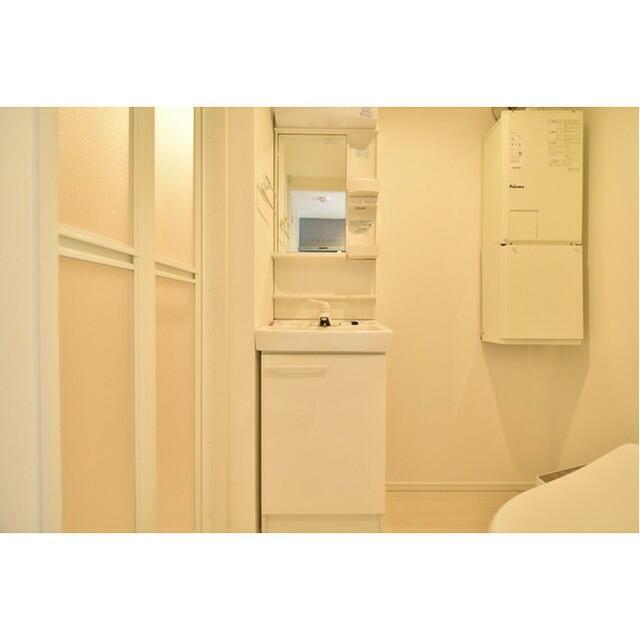 洗面設備　別室参照（カラータイプが異なる場合があります）