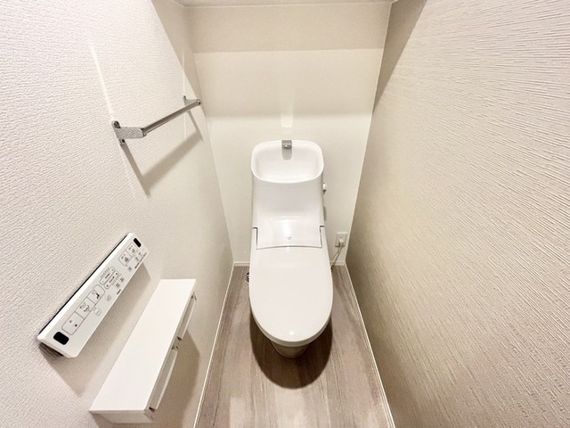 トイレ　トイレ