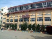 小学校　川口市立根岸小学校（小学校）まで849m