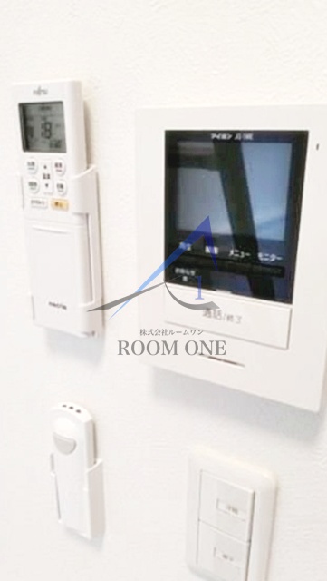 セキュリティ　モニター付きインターホンです。