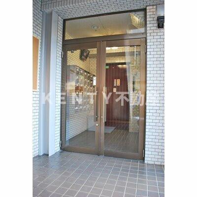 エントランス　清潔なエントランスです