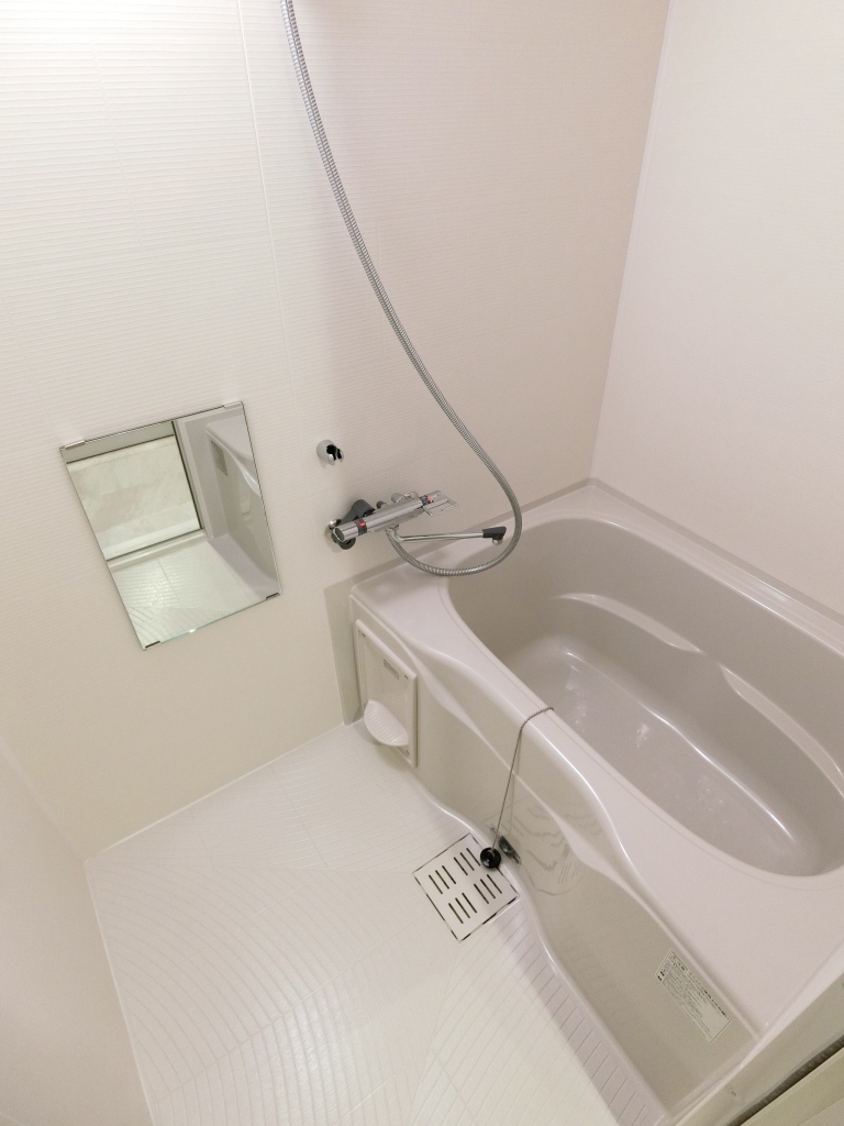 バス・シャワールーム　☆ゆとりあるバスルームはトイレと別にしました☆