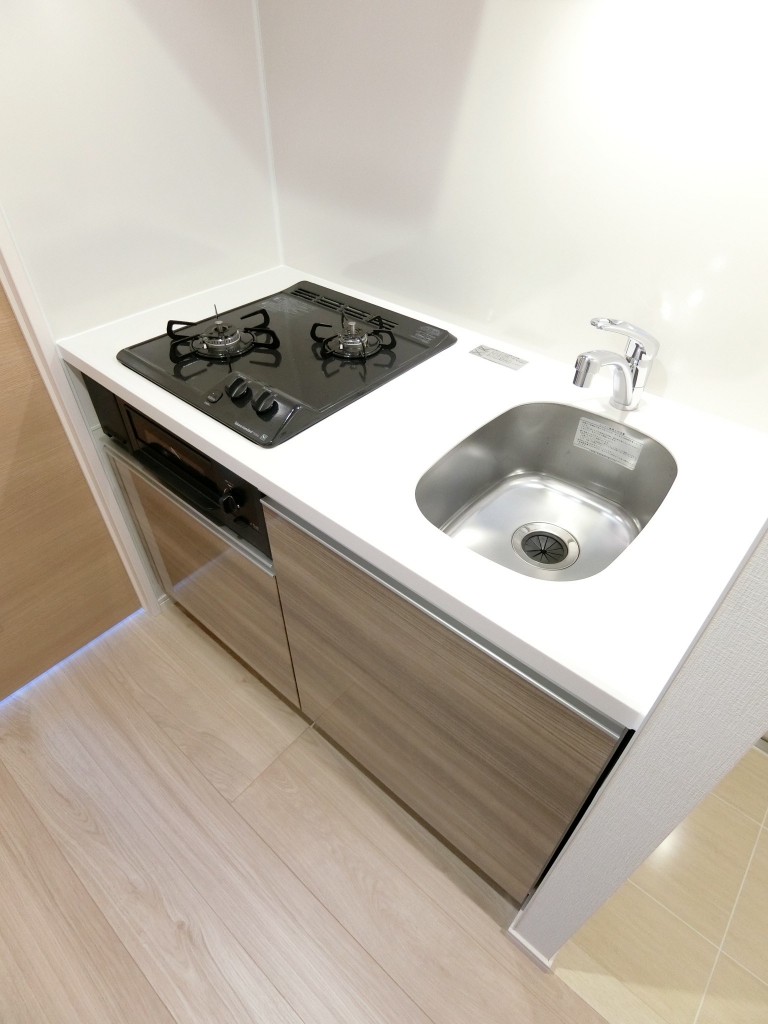 キッチン　☆システムキッチンは収納豊富です☆