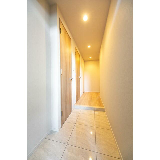 玄関　※写真は同タイプ住戸です。